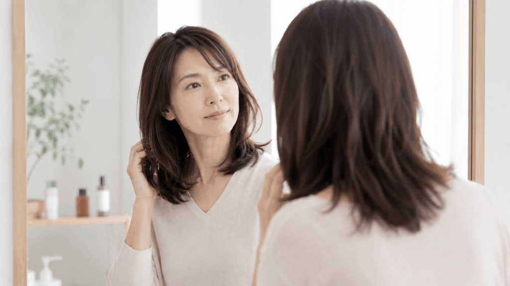 美容室 毎回違う リスク ジプシー卒業を考える女性のイメージ