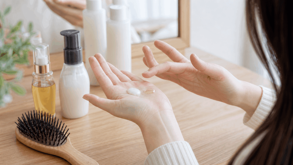 自宅でヘアケアを整えるイメージ